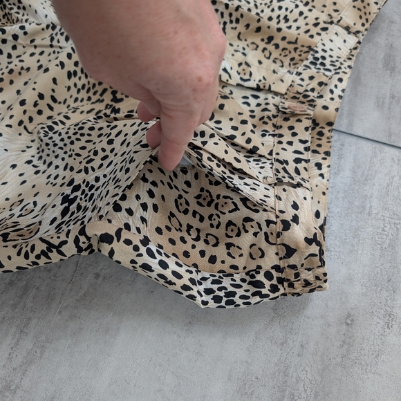 K.T. Golf by Keneth Tool Womens Cheetah Print Pull On Capri Pants Lightweight 12 - Picture 6 of 7